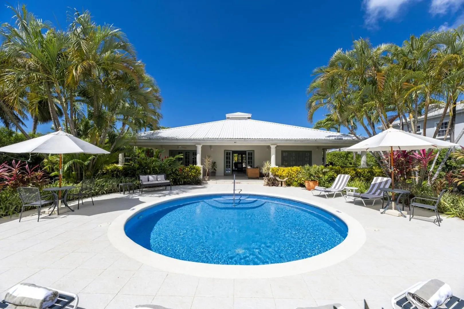 Gibbs Glade Villa 3 Bedroom Home St. Peter